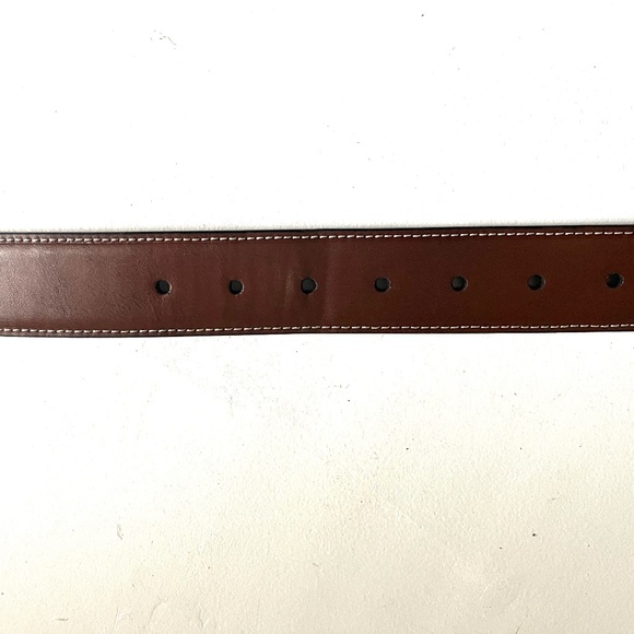 !! - Kenneth Cole REACTION Men's Engraved Logo Belt - Picture 4 of 8